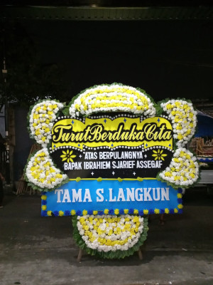 Papan Bunga Duka di Dolo Barat
